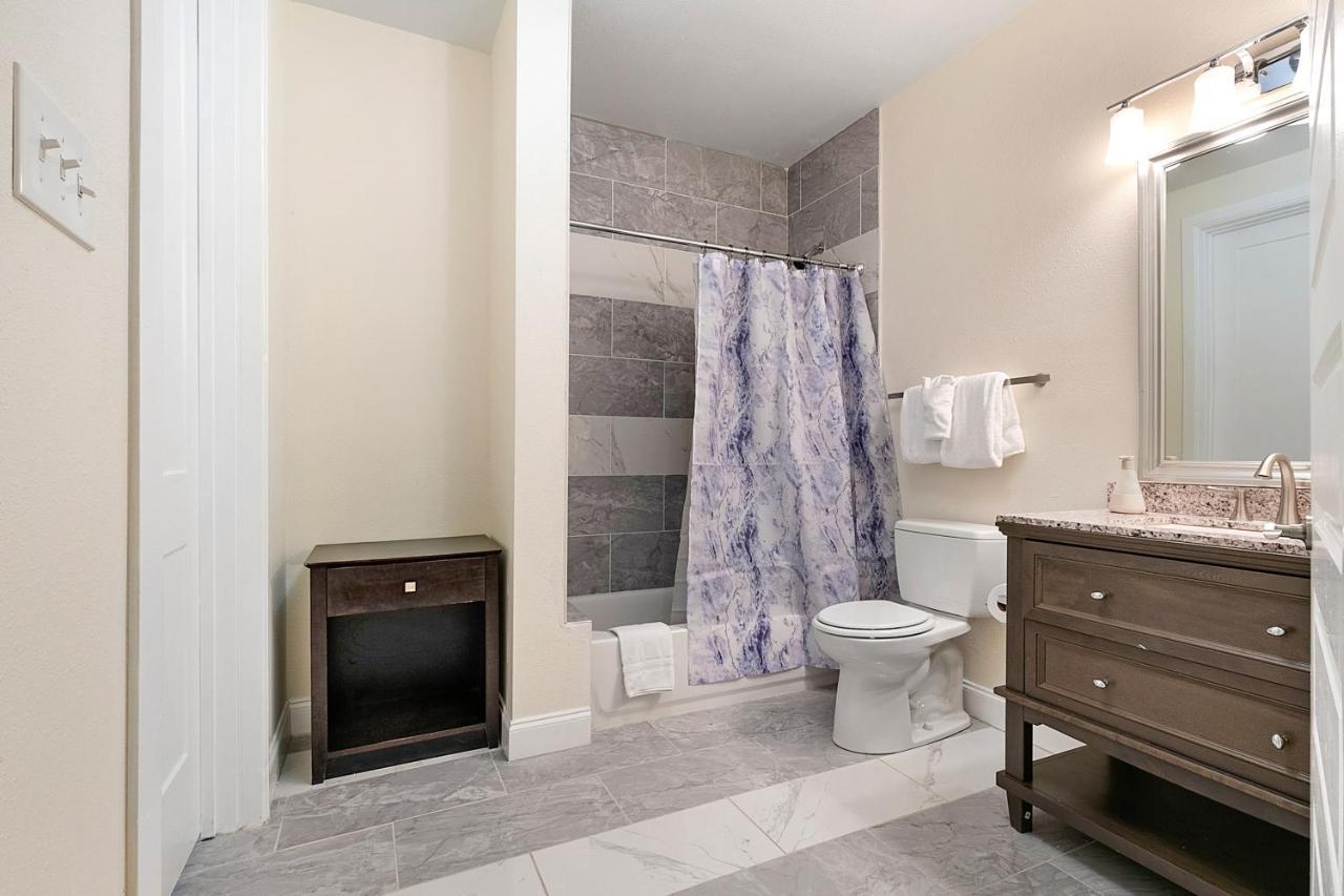 Stunning Near French Quarter Apartment New Orleans