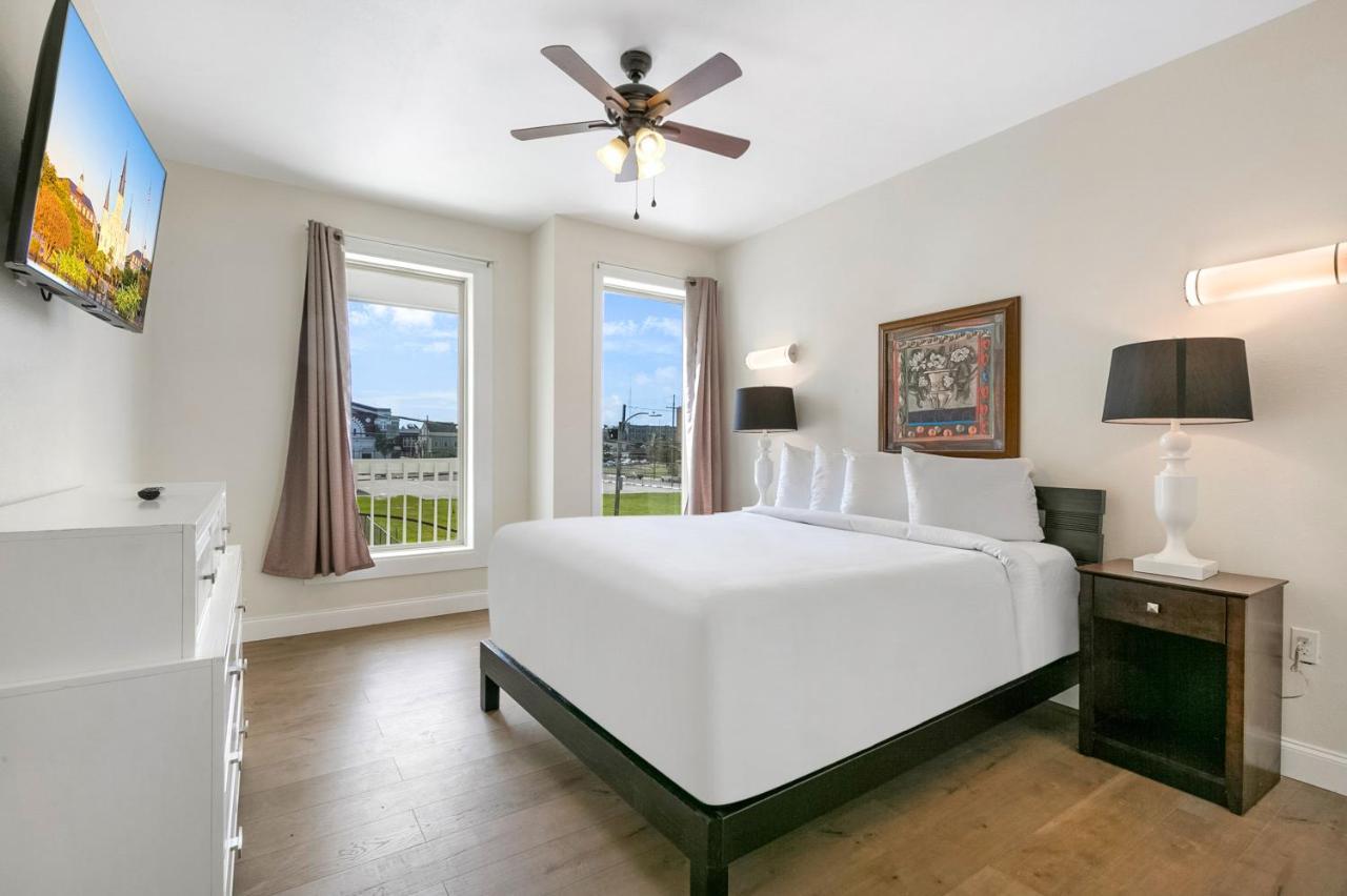 Stunning Near French Quarter * New Orleans